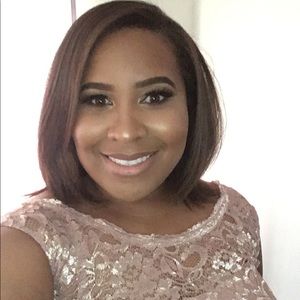 Meet your Posher, Nina